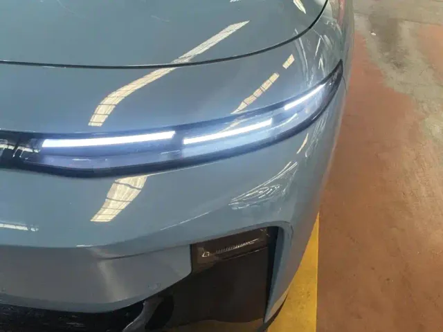 Leapmotor B10 — Фото автомобиля 5