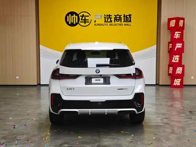 BMW BMW iX1 2023 eDrive25L M Sport Package — Фото автомобиля 5