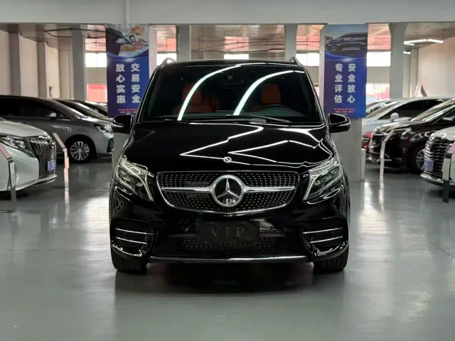 Mercedes-Benz V-Class — Фото автомобиля 2