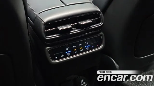Genesis GV80 — Фото автомобиля 30