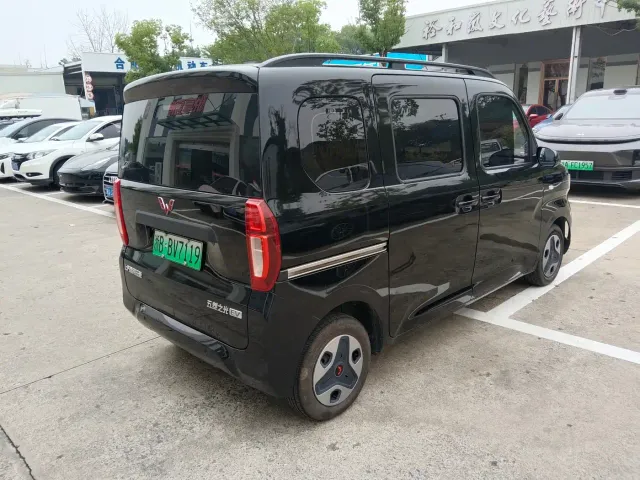 Wuling Motors Wuling Zhiguang NEV 2025 Model 305km Base Version — Фото автомобиля 4