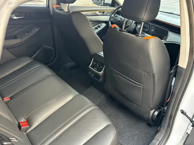 Dongfeng Yixuan MAX — Фото автомобиля 13