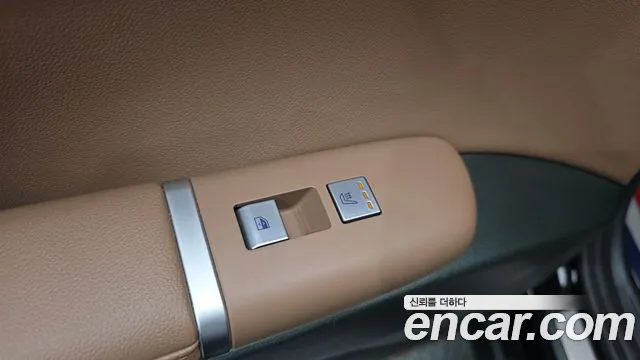 Hyundai Grandeur GN7 — Фото автомобиля 16