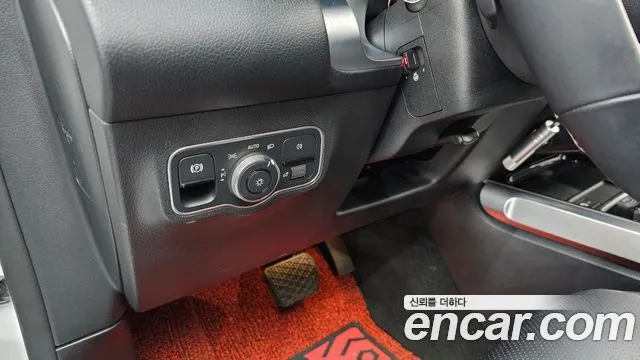 Mercedes-Benz EQB — Фото автомобиля 24
