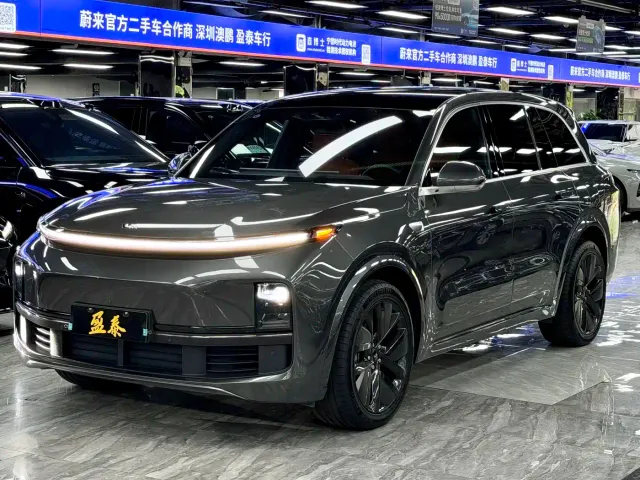 Фотография автомобиля — Li Auto L8