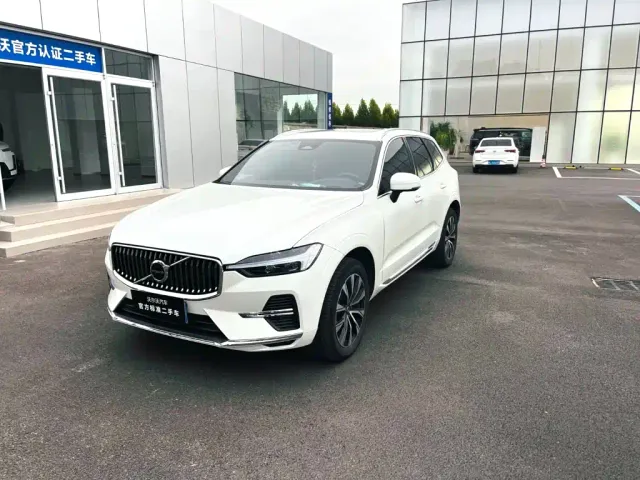 Фотография автомобиля — Volvo XC60