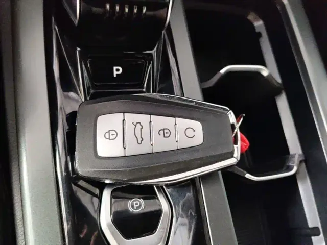 Geely Haoyue L — Фото автомобиля 8