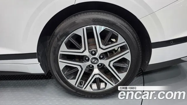 Hyundai Grandeur GN7 — Фото автомобиля 6
