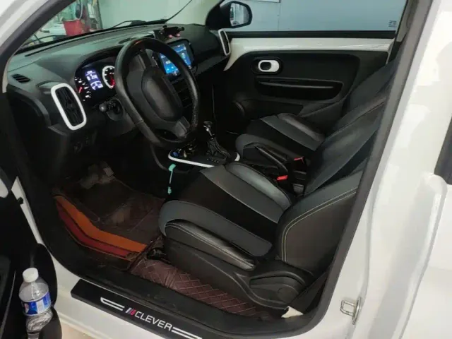Roewe Clever — Фото автомобиля 14