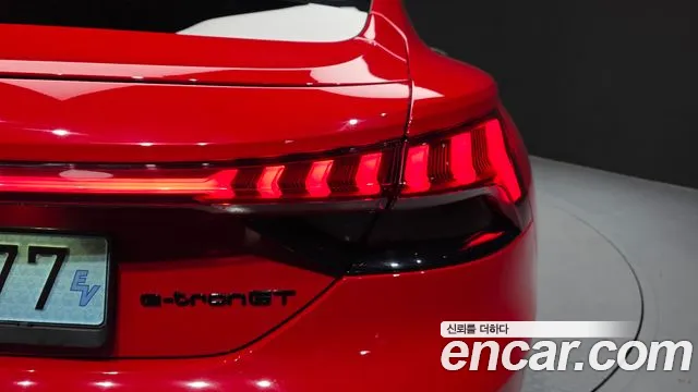 Audi RS e-tron GT — Фото автомобиля 19