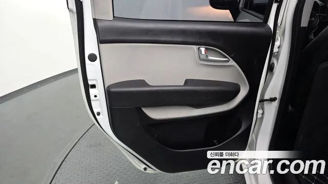 Kia RAY Новый Kia Ray Фургон — Фото автомобиля 25