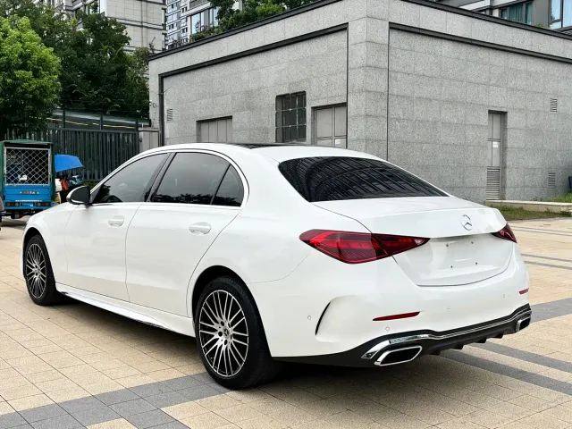Mercedes-Benz C-Class — Фото автомобиля 12