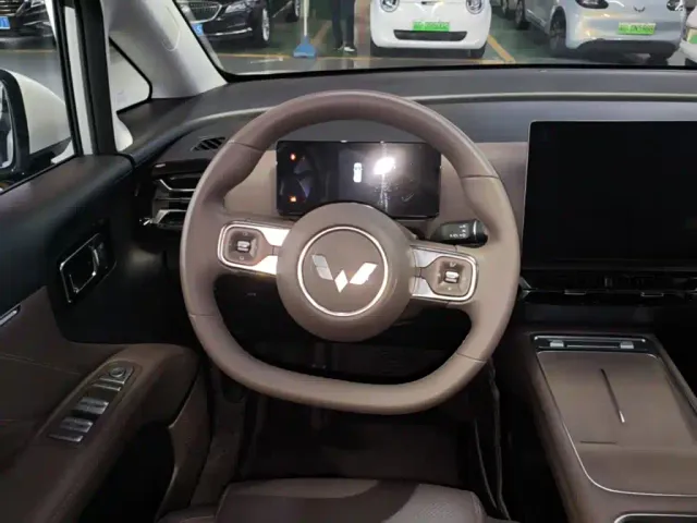 Wuling Starlight 730 — Фото автомобиля 10
