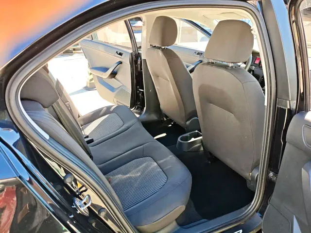 Volkswagen Santana — Фото автомобиля 9