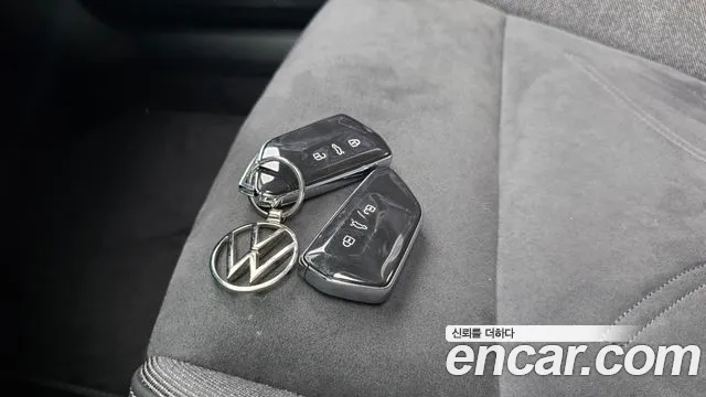 Volkswagen Golf Golf 8 поколение 2.0 TDI Prestige — Фото автомобиля 16