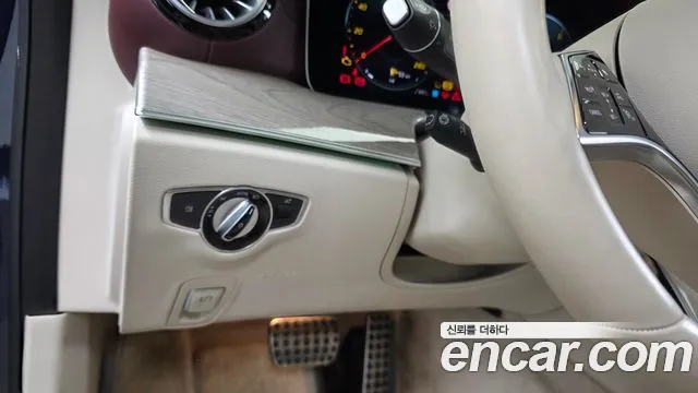 Mercedes-Benz CLS-Class — Фото автомобиля 25