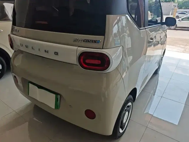 Wuling Hongguang Mini EV — Фото автомобиля 7