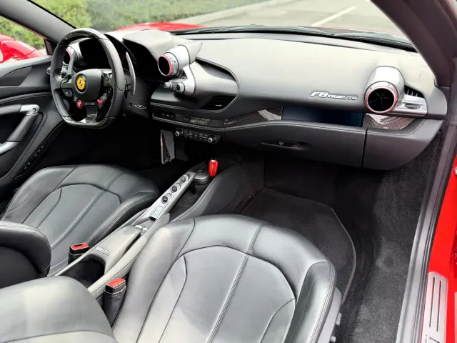 Ferrari F8 — Фото автомобиля 15