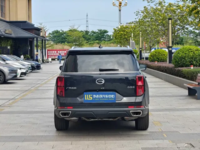 GAC Trumpchi GS8 — Фото автомобиля 4