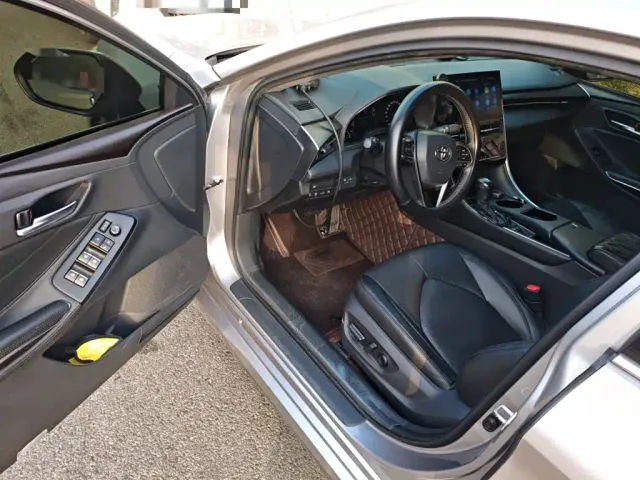 Toyota Avalon — Фото автомобиля 13