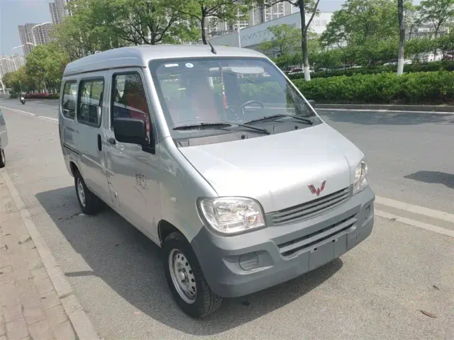Wuling Zhiguang — Фото автомобиля 21