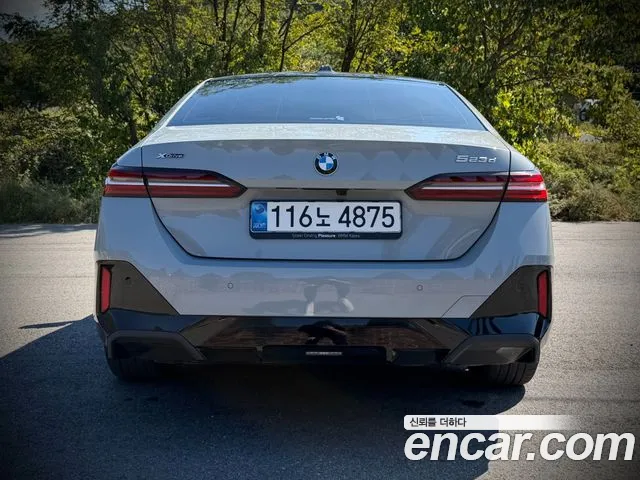 BMW 5 Series G60 — Фото автомобиля 4