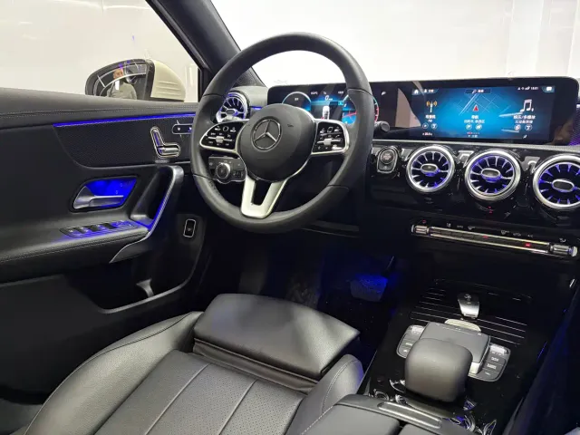 Mercedes-Benz A-Class — Фото автомобиля 9