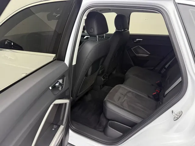 Audi Q3 — Фото автомобиля 14