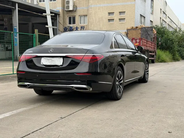 Mercedes-Benz S-Class — Фото автомобиля 15