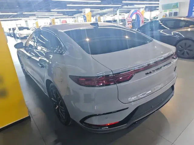 BYD Han — Фото автомобиля 4