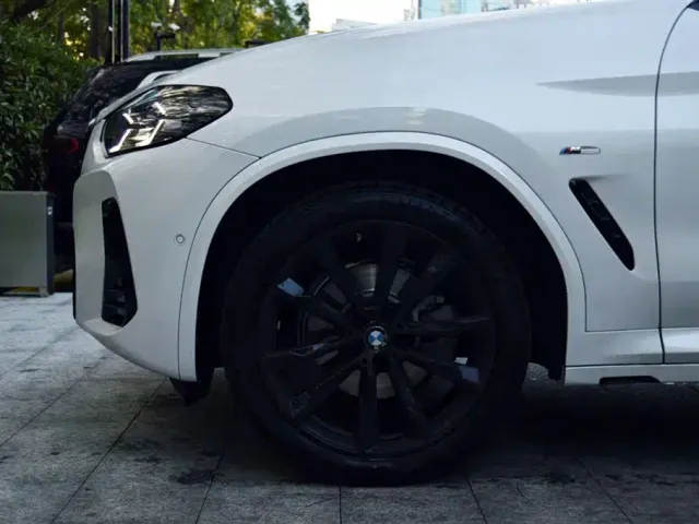 BMW X3 — Фото автомобиля 4