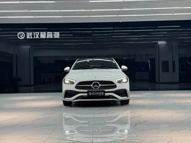 Mercedes-Benz C-Class — Фото автомобиля 4