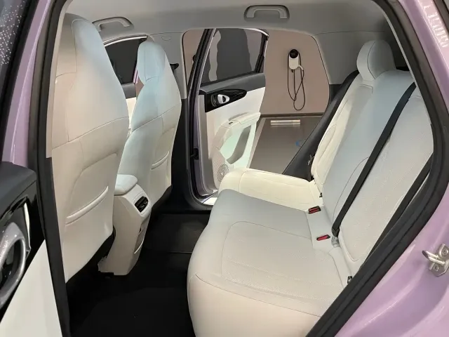 Geely Starry Wish — Фото автомобиля 12