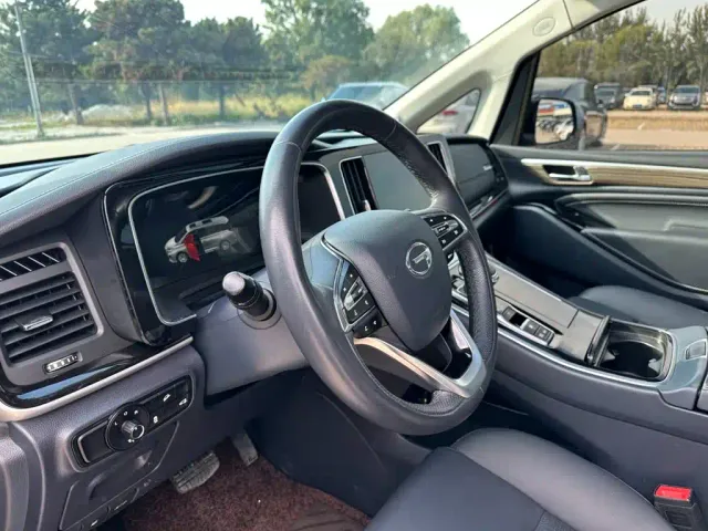 GAC Trumpchi M8 — Фото автомобиля 16