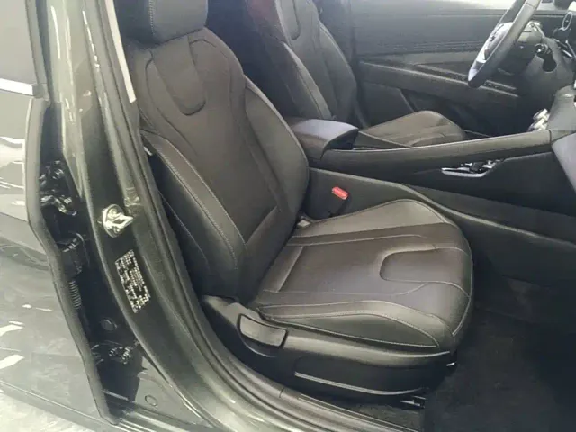 Hyundai Elantra — Фото автомобиля 24