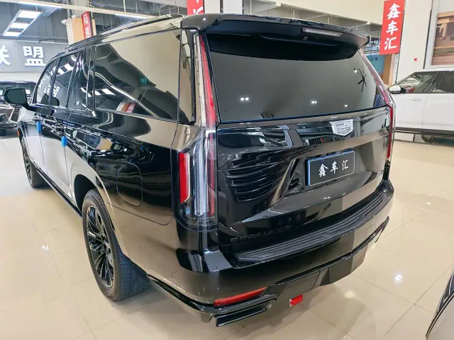 Cadillac Escalade — Фото автомобиля 5