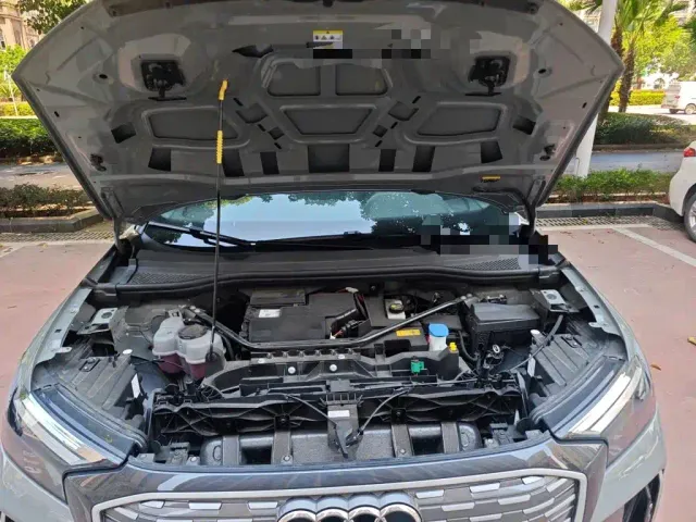 Audi Q4 e-tron — Фото автомобиля 10