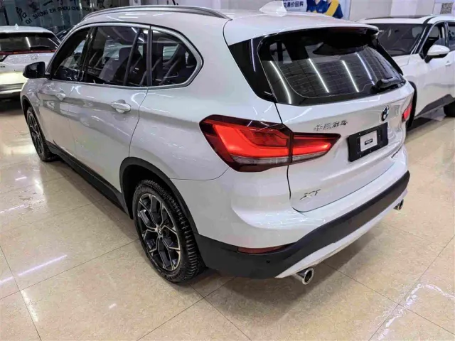 BMW X1 — Фото автомобиля 5