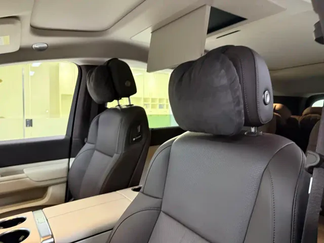 Li Auto MEGA — Фото автомобиля 12