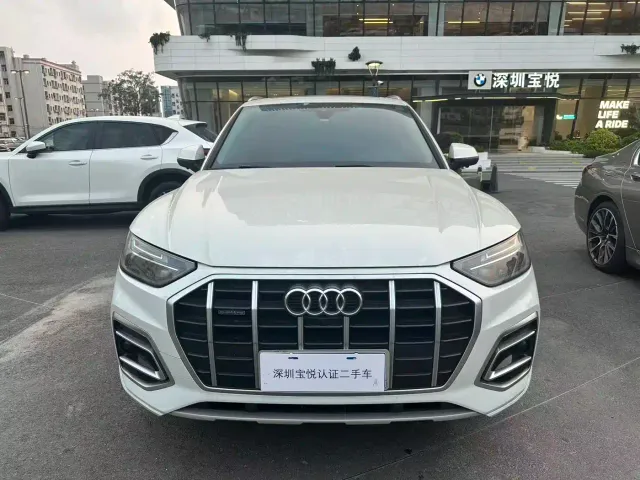 Audi Q5L — Фото автомобиля 2