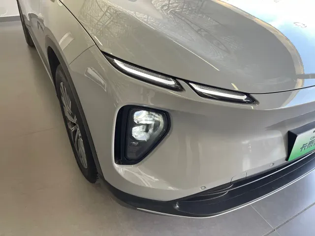 Nio EC6 — Фото автомобиля 9
