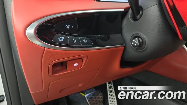 Genesis GV70 2.5T Бензин AWD — Фото автомобиля 26