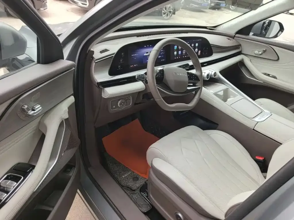 Exeed Yaoguang C-DM 2025 200 Ultra Long Range Pro AWD — Фото автомобиля 15