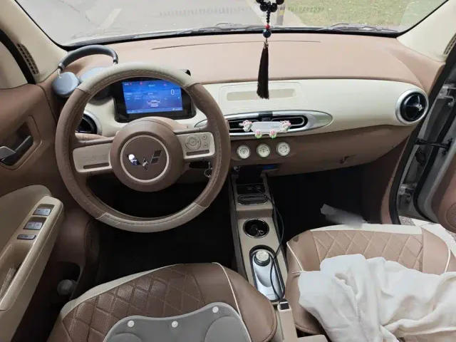 Wuling Hongguang Mini EV — Фото автомобиля 10