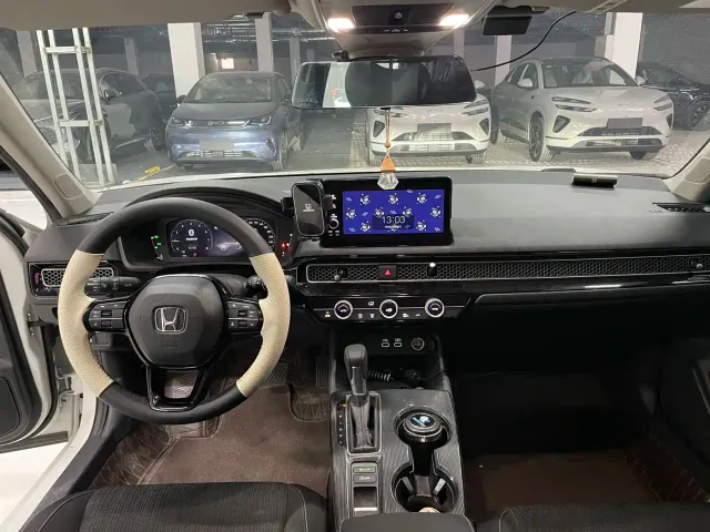 Honda Civic — Фото автомобиля 4
