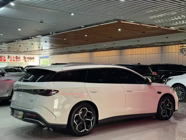 BYD Seal 06 DM-i Touring — Фото автомобиля 3