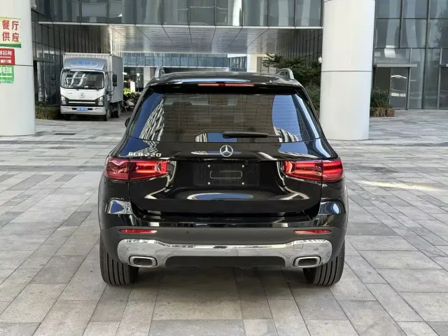 Mercedes-Benz GLB-Class — Фото автомобиля 5