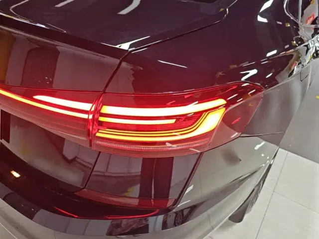 Volkswagen Passat — Фото автомобиля 7