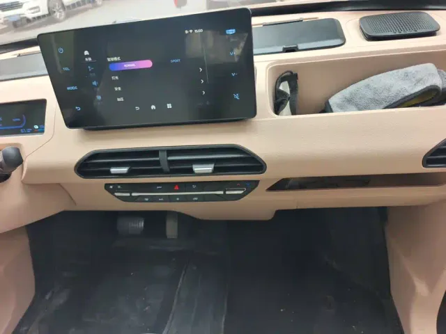 Geely Panda — Фото автомобиля 20