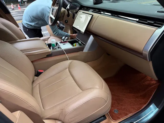 Land Rover Range Rover — Фото автомобиля 6